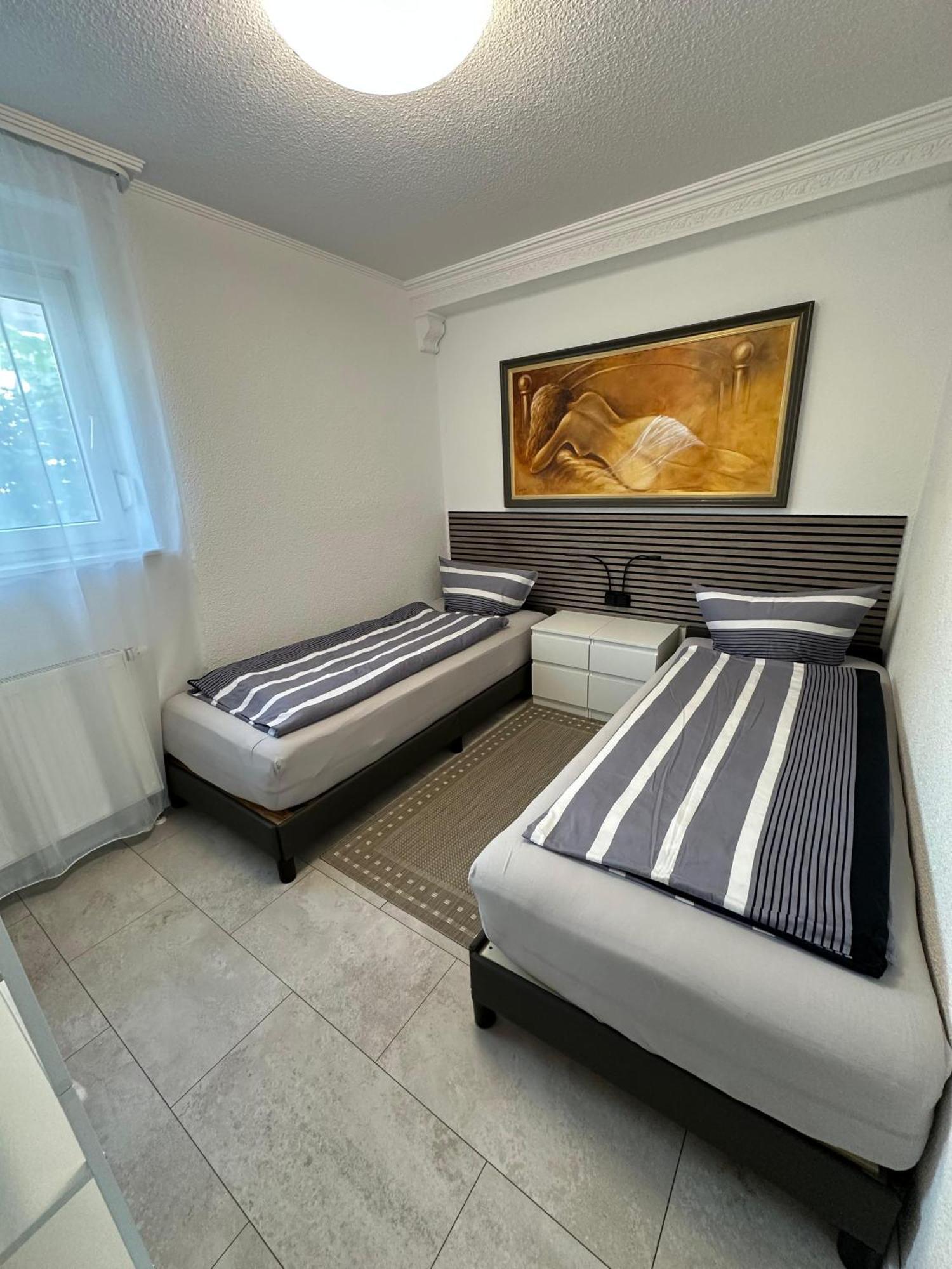Ruhige Geraeumige Wohnung Pforzheim Exteriér fotografie